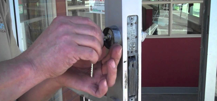 commercial door lock repair Victorville